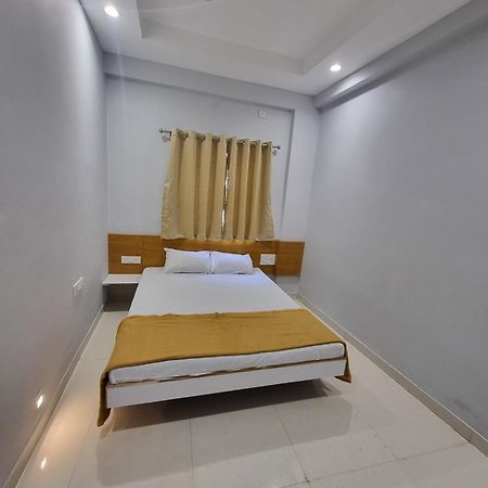 Vivanta Inn Lodge, Solapur Exterior photo